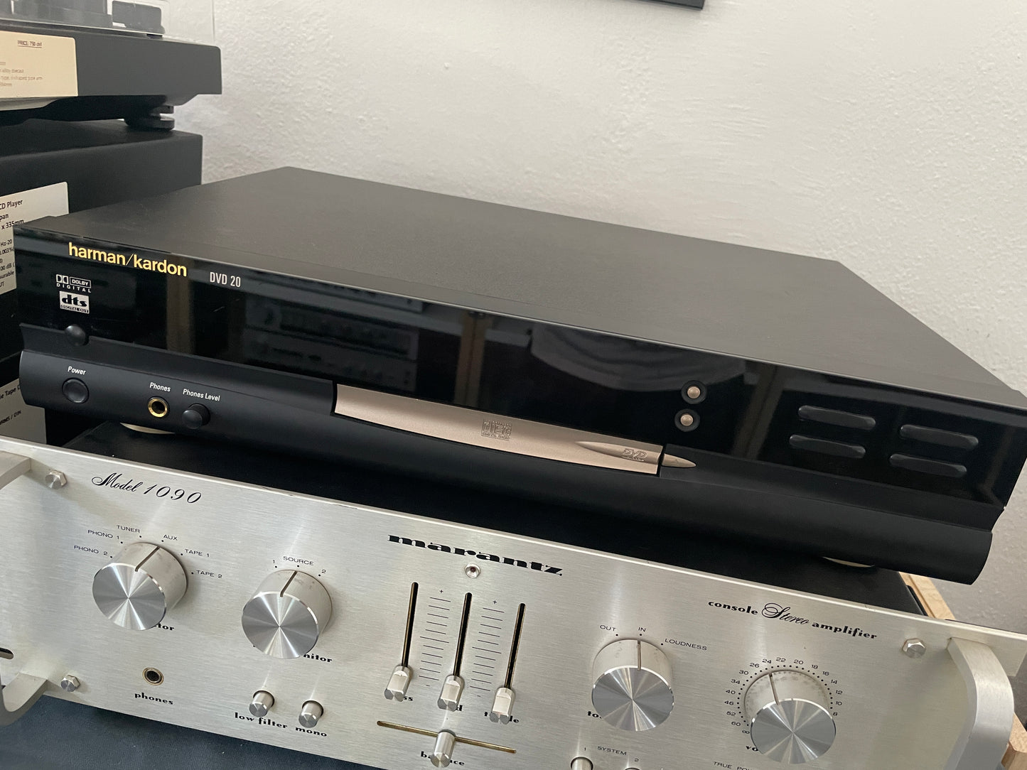 2002 Harman Kardon DVD/CD Player DVD 20