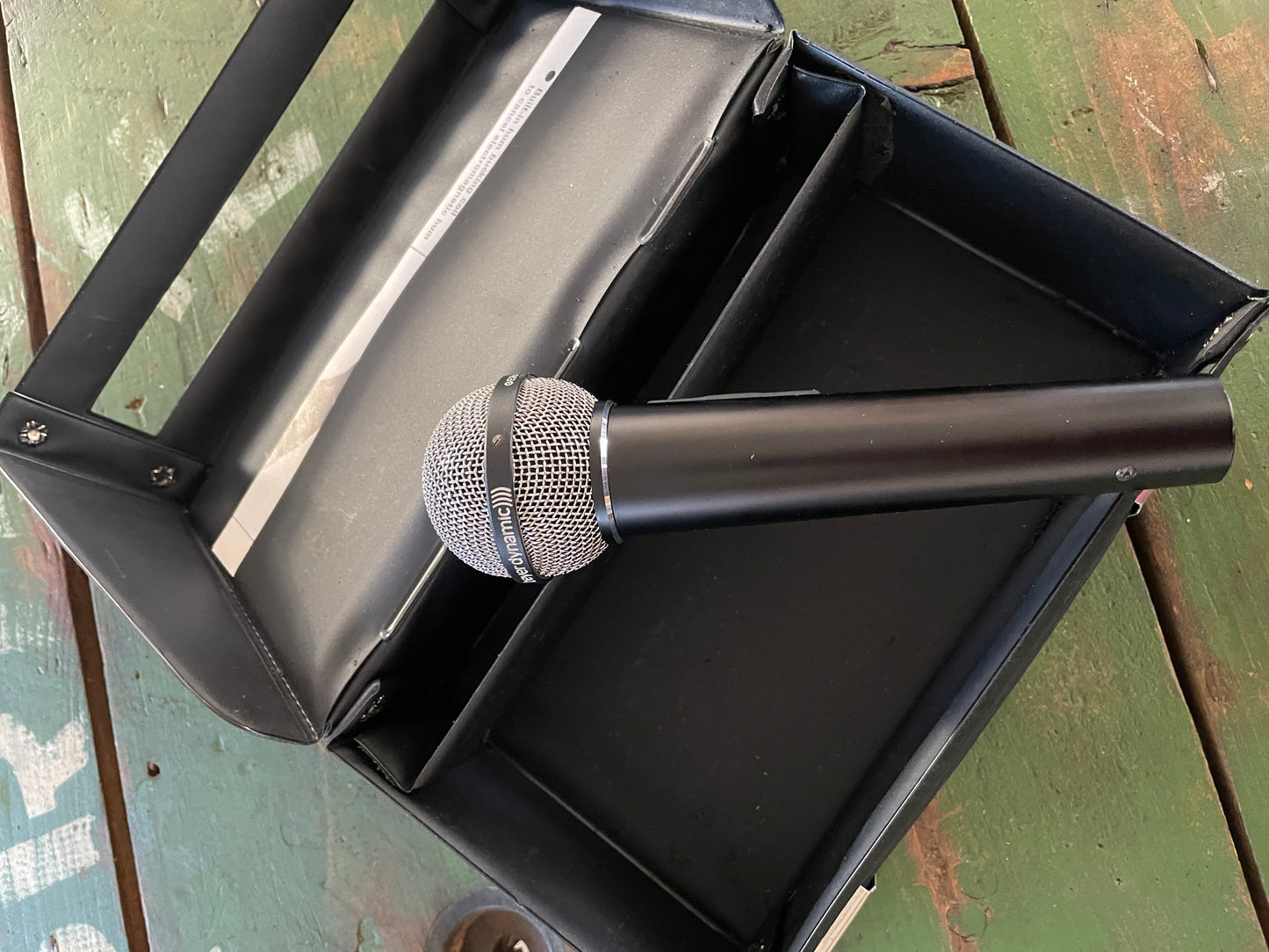 Beyer Dynamic M 400 N(C)S Soundstar Mkii Supercardioid Dynamic Microphone