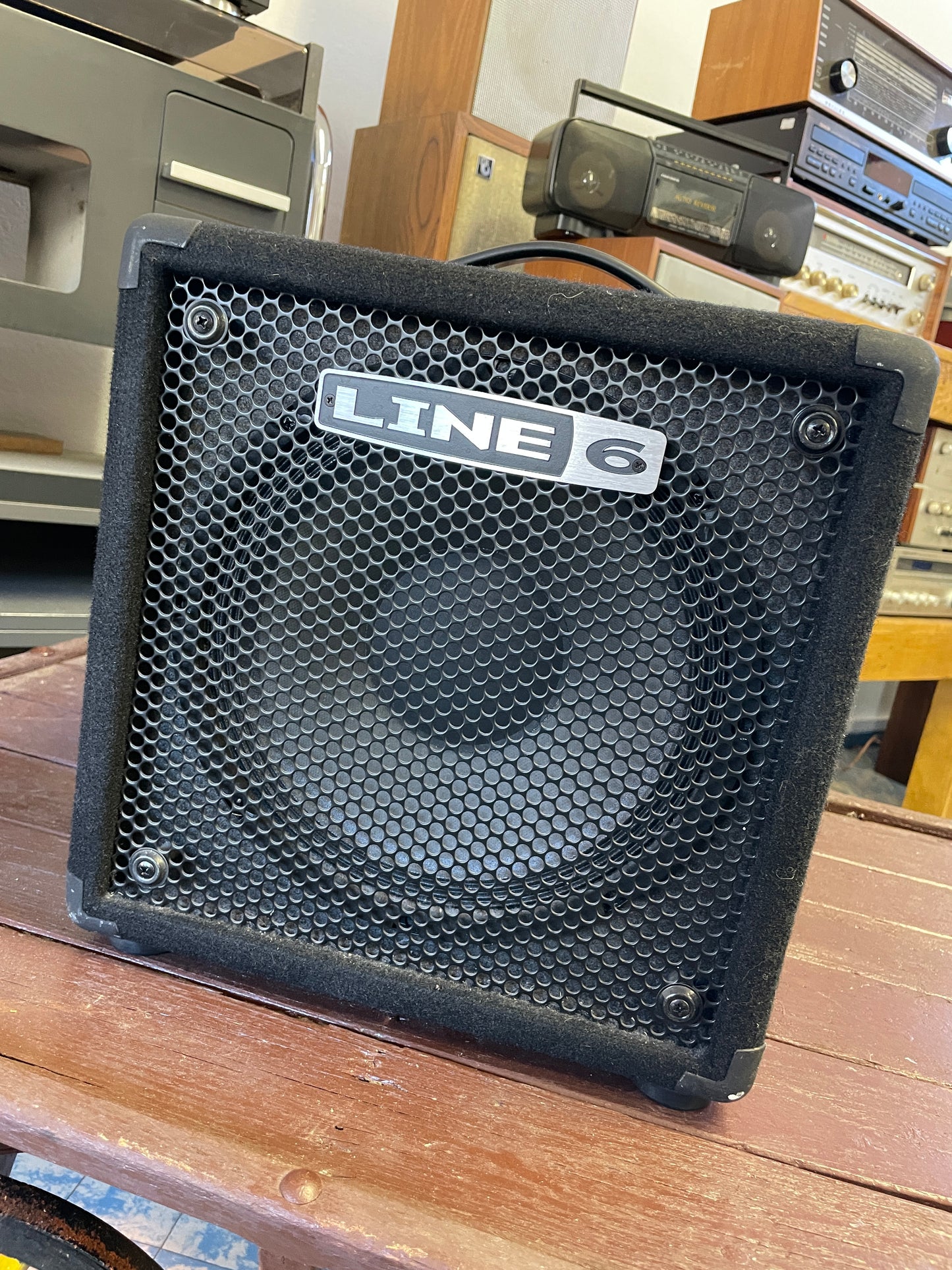 Line 6 Low Down 110 Bass AMP