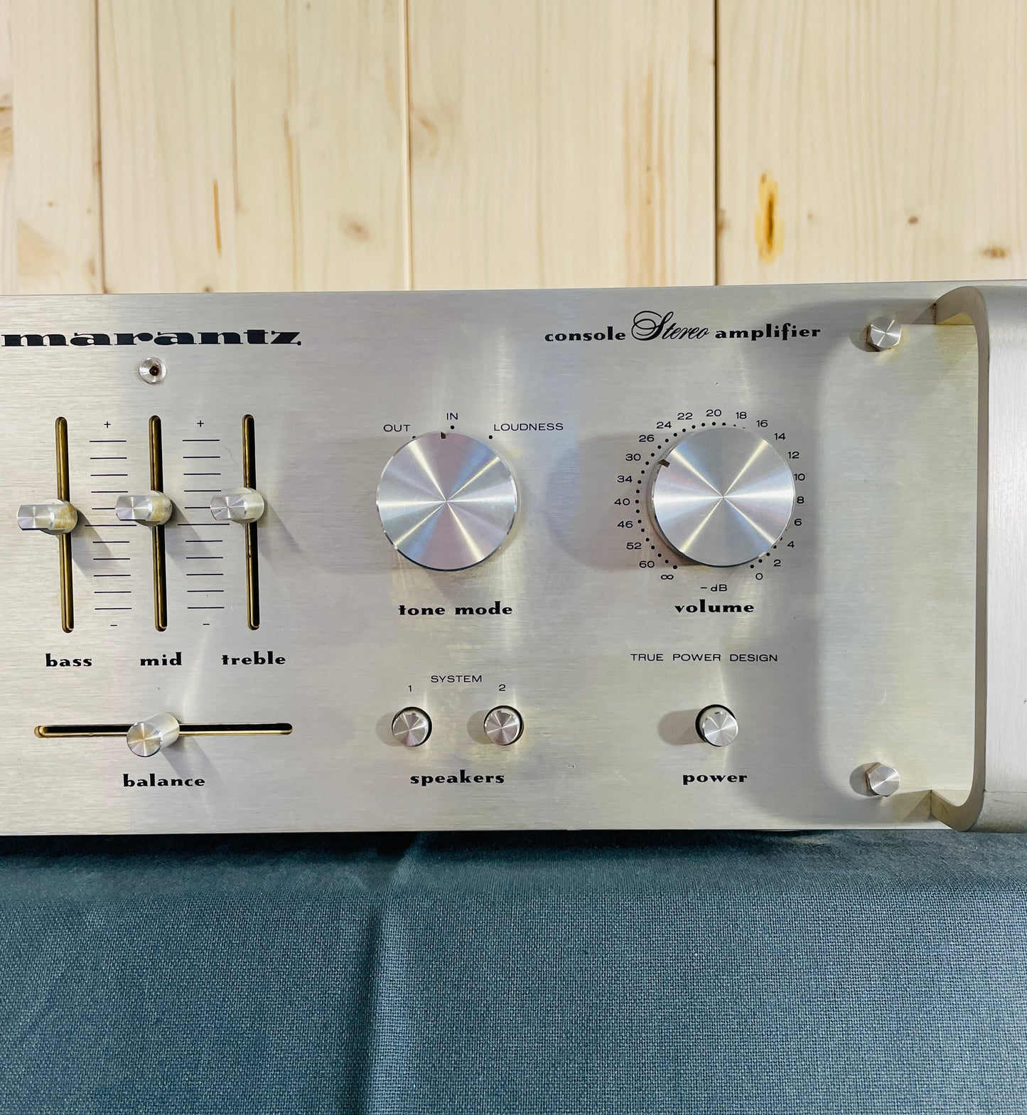 MARANTZ 1090 Amplifier