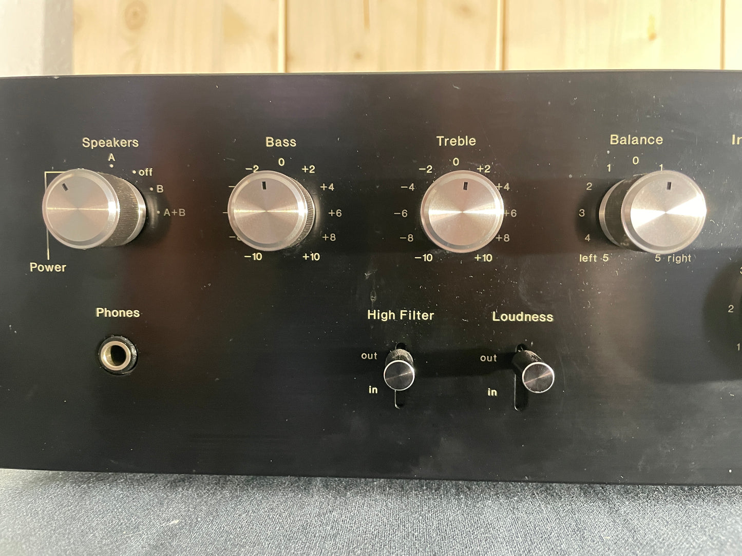 1976 Sansui AU-3900 Japan