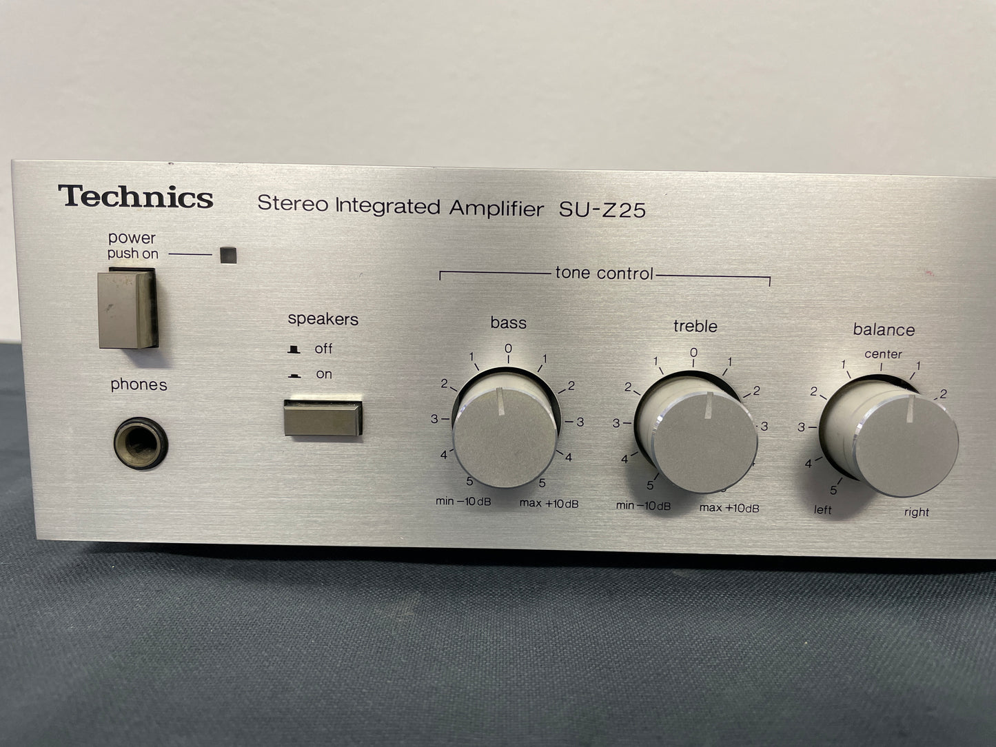 1982 Technics SU-Z25 Amplifier