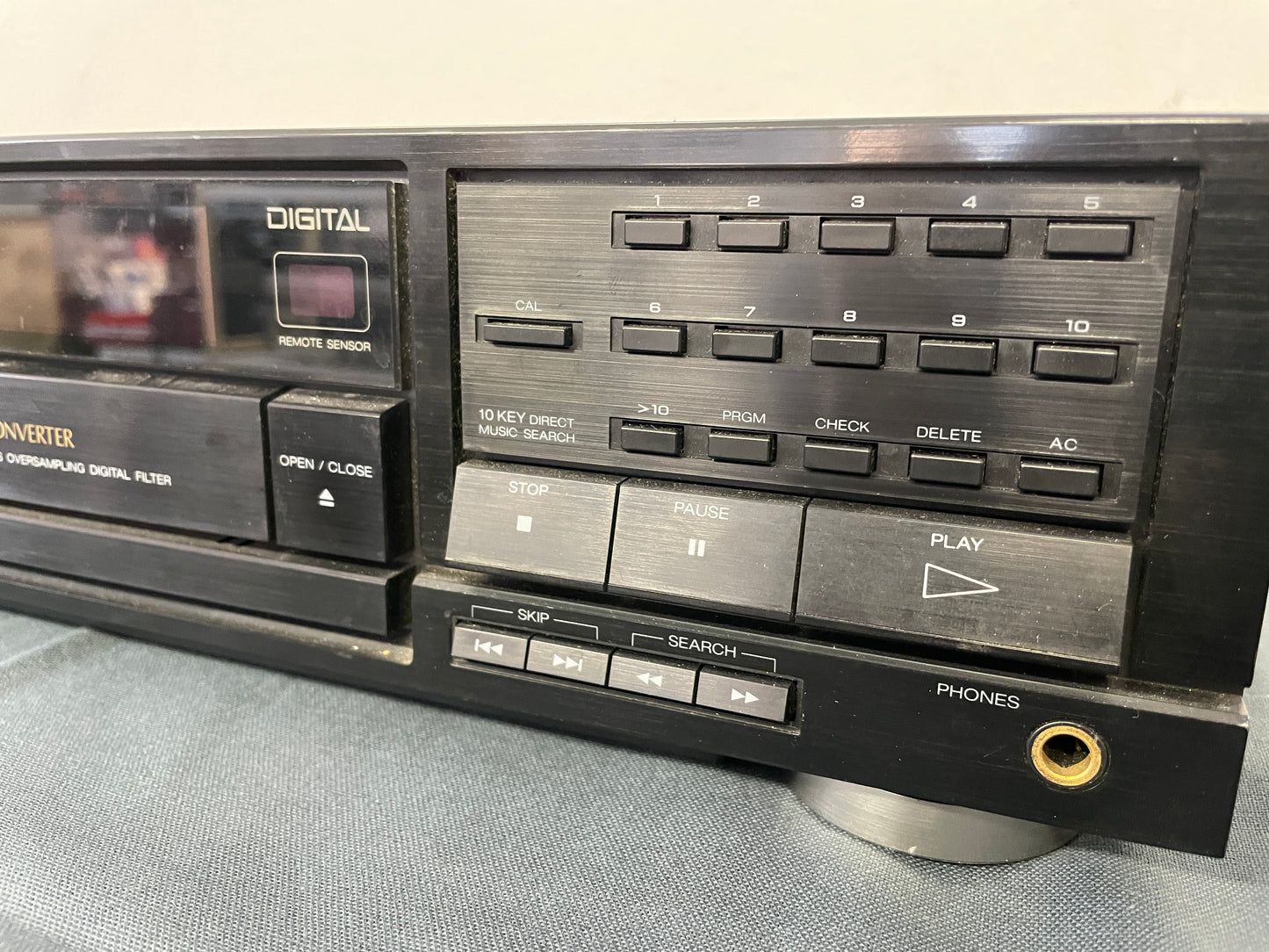 1991 AIWA XC-700 CD Player