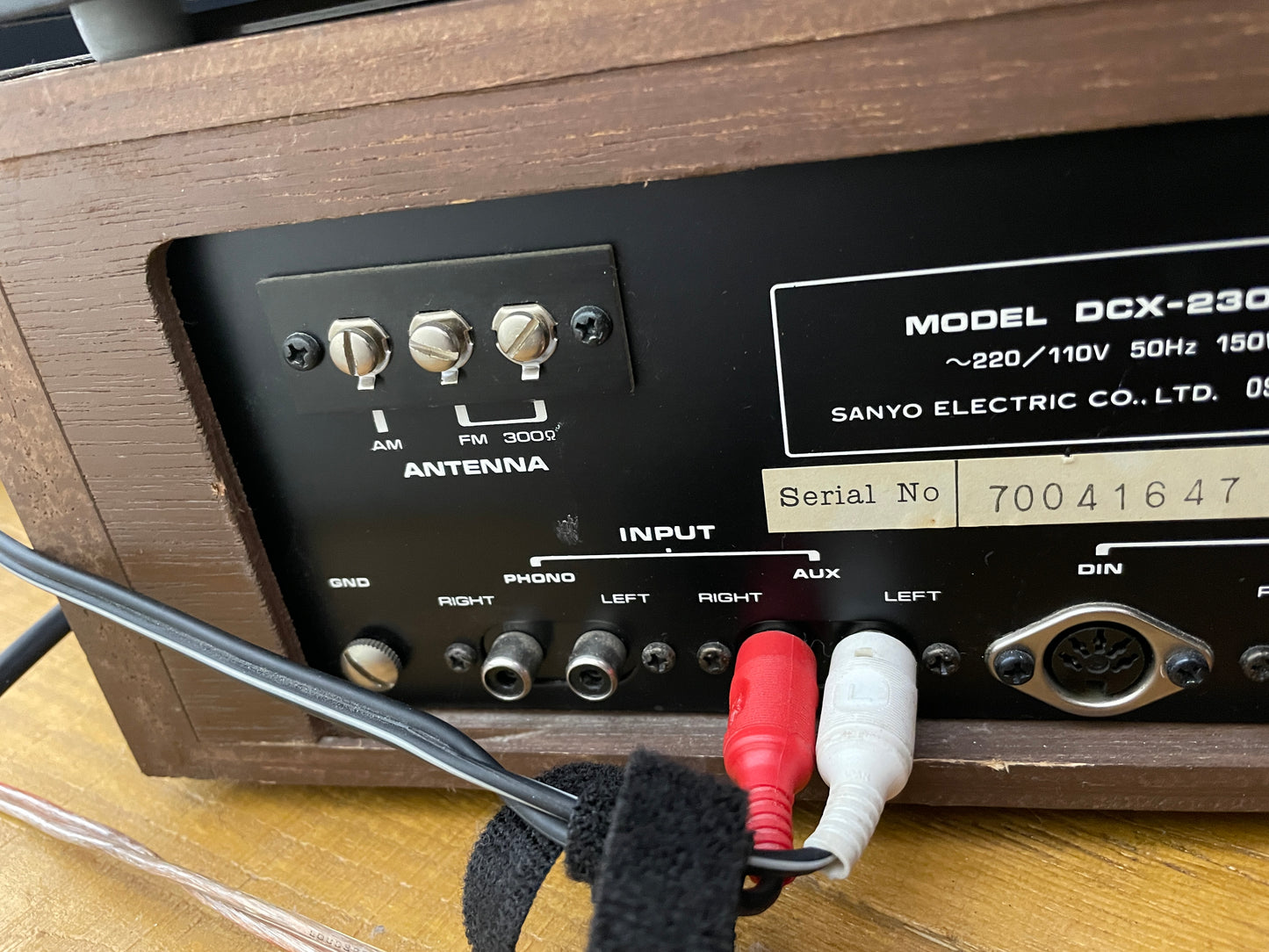 1976 Sanyo DCX-2300 L Amplifier with Tuner