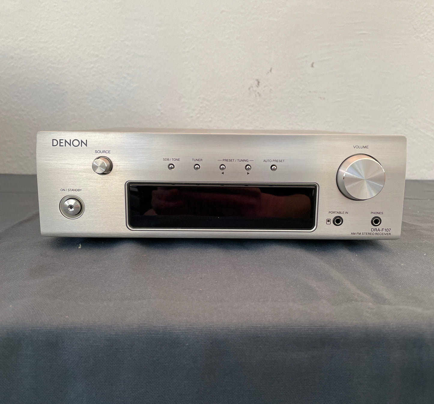 2010 Denon DRA-F107 AM/FM Stereo Receiver