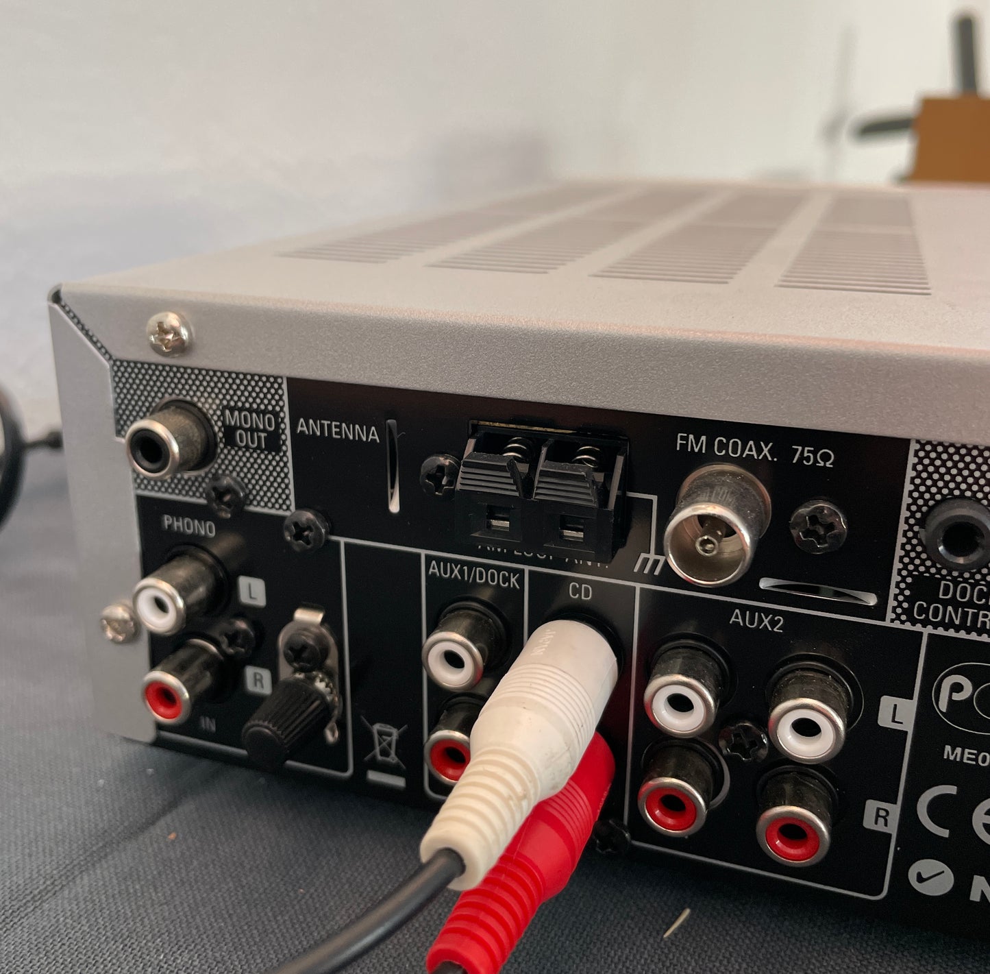 2010 Denon DRA-F107 AM/FM Stereo Receiver