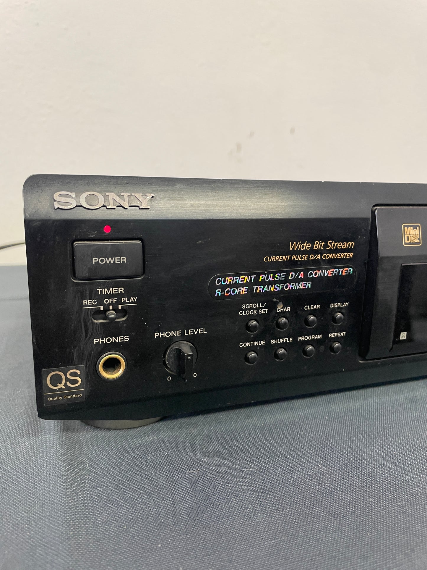 1996 Sony MiniDisc Player MDS-JE700