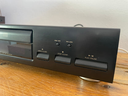 1996 JVC Compact Disc Player XL-V120